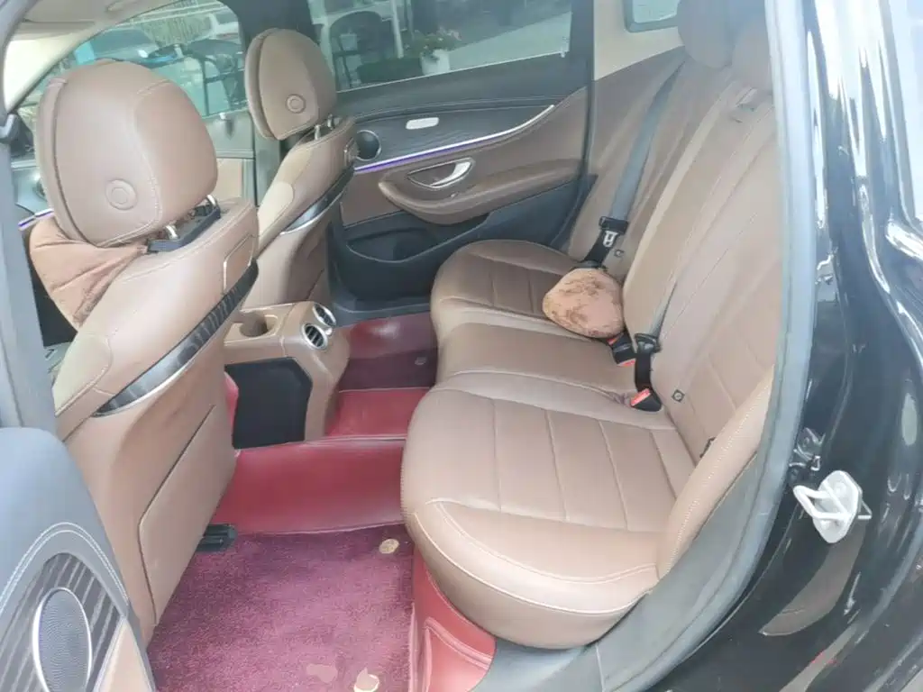 Mercedes-Benz E-Class — миниатюра 17