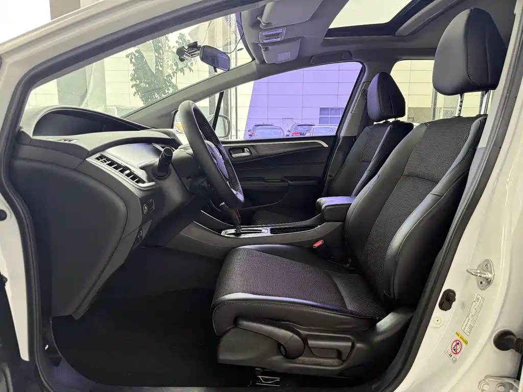 Honda Jade — миниатюра 6