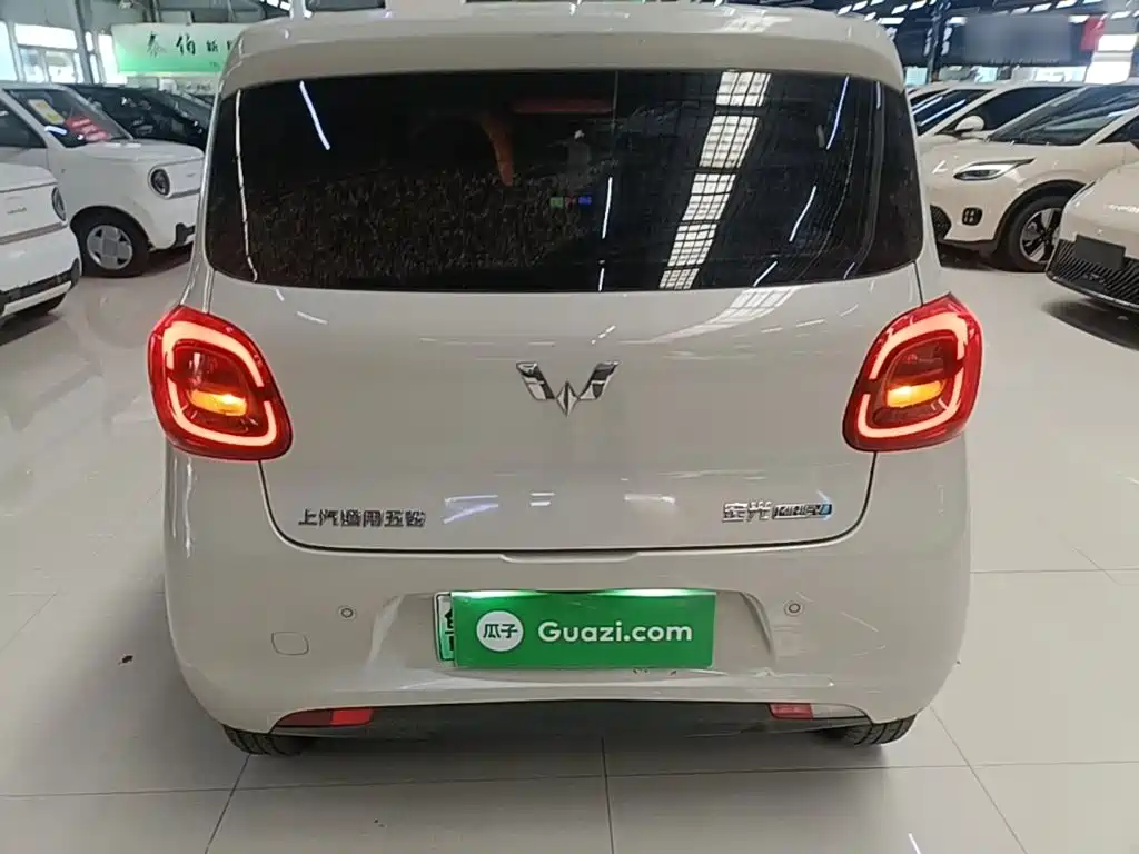 Wuling MINIEV — миниатюра 6