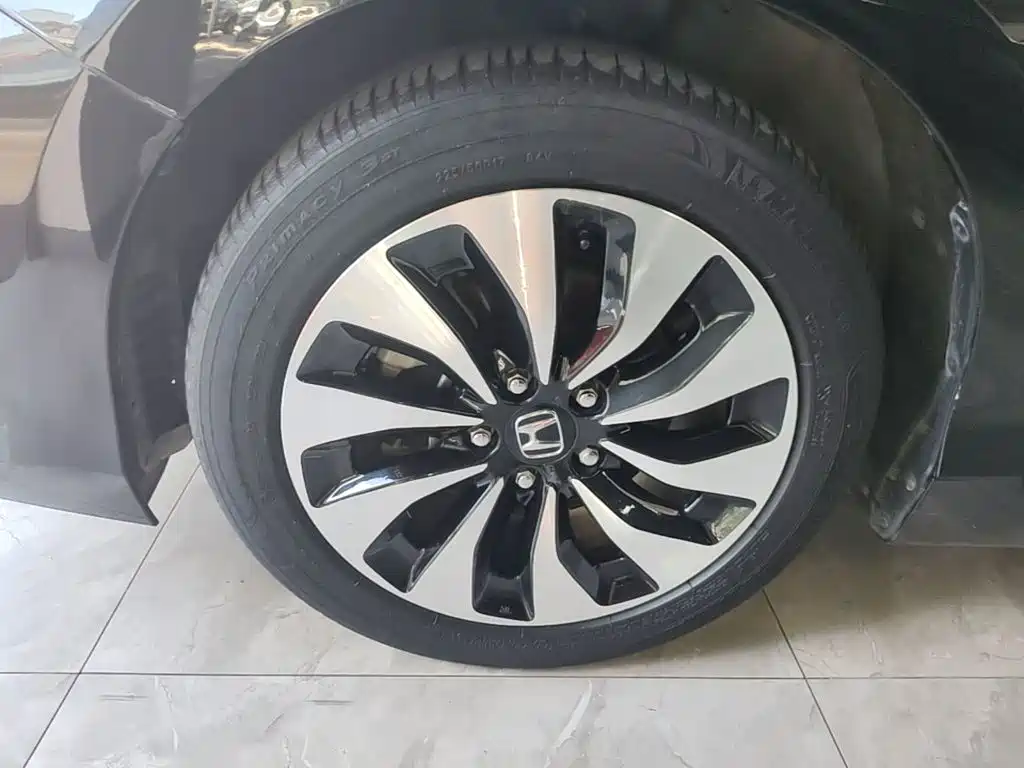 Honda Accord — миниатюра 23