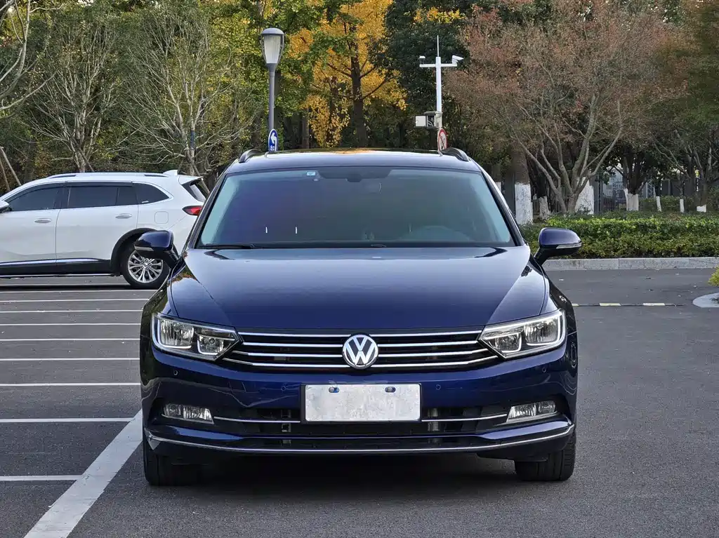 Volkswagen Variant 380TSI 2WD Comfort Travel Edition, фото 2