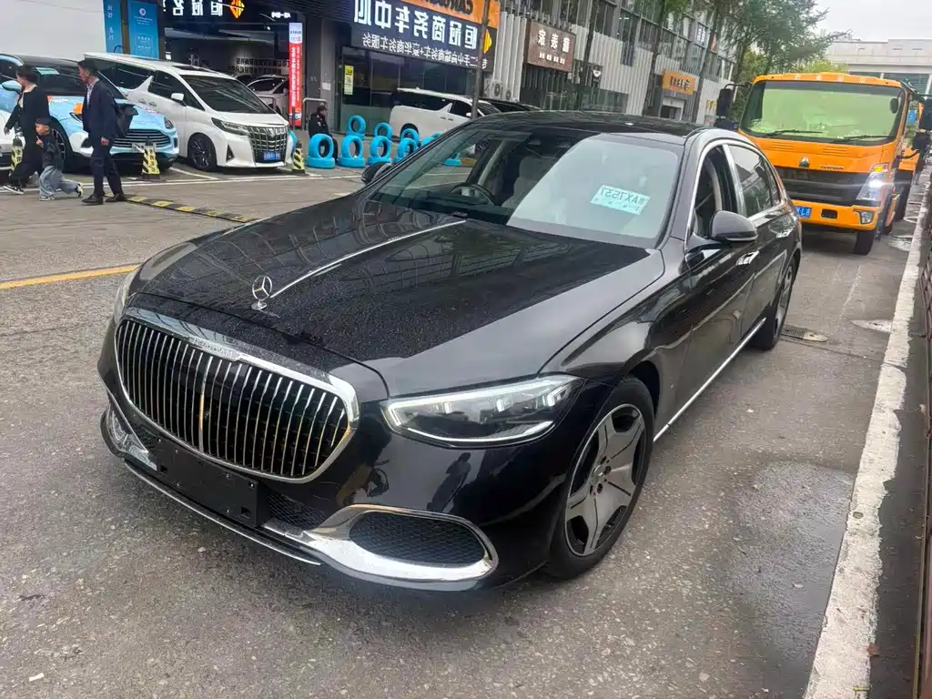 Mercedes-Benz S-Class 2024
