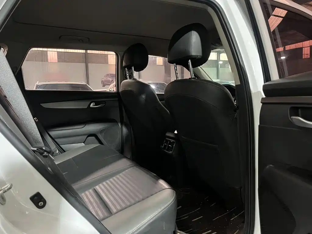 Kia Sportage — миниатюра 12