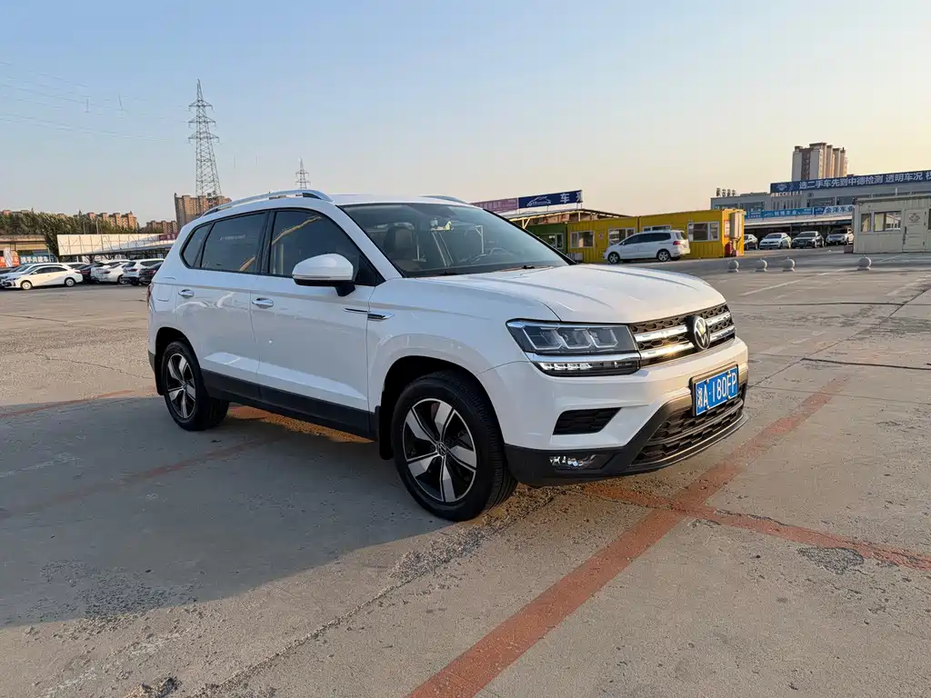 Volkswagen Tharu — миниатюра 3
