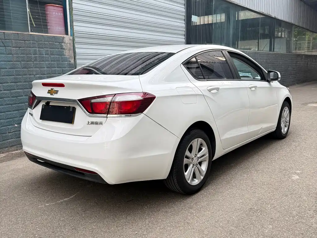 Chevrolet Cruze — миниатюра 4