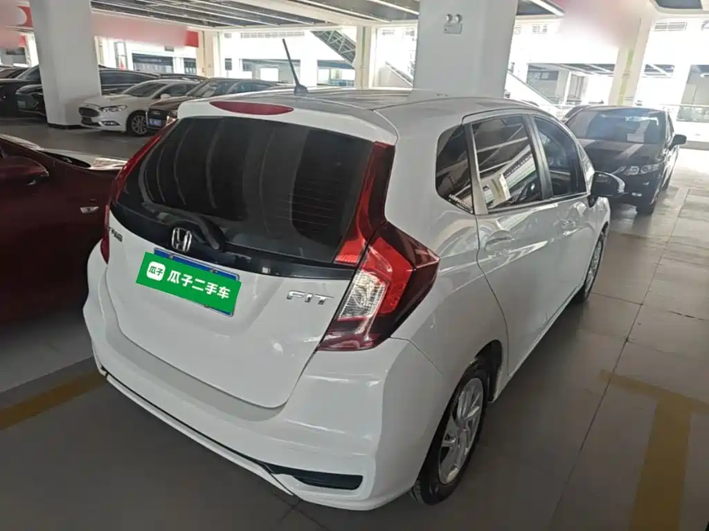 Honda Fit — миниатюра 7