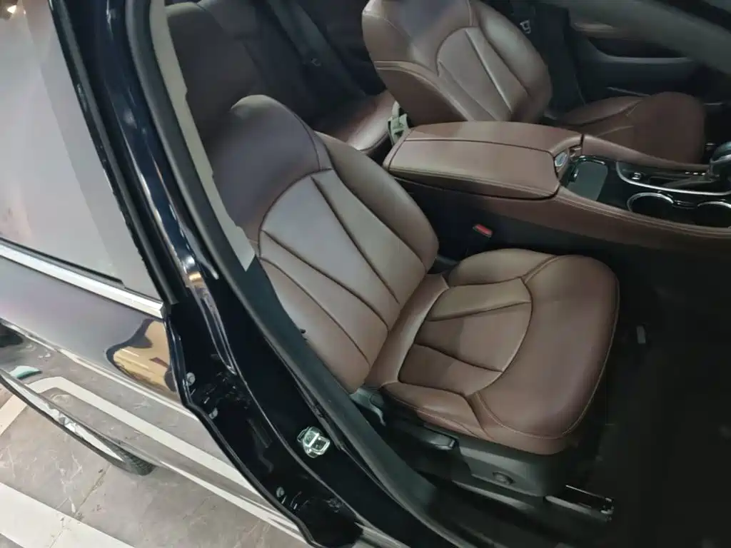 Buick Envision Plus — миниатюра 25