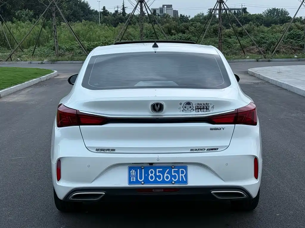 Changan Eado — миниатюра 6