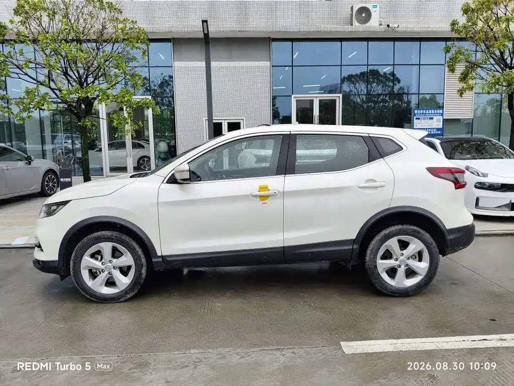 Nissan Qashqai — миниатюра 3