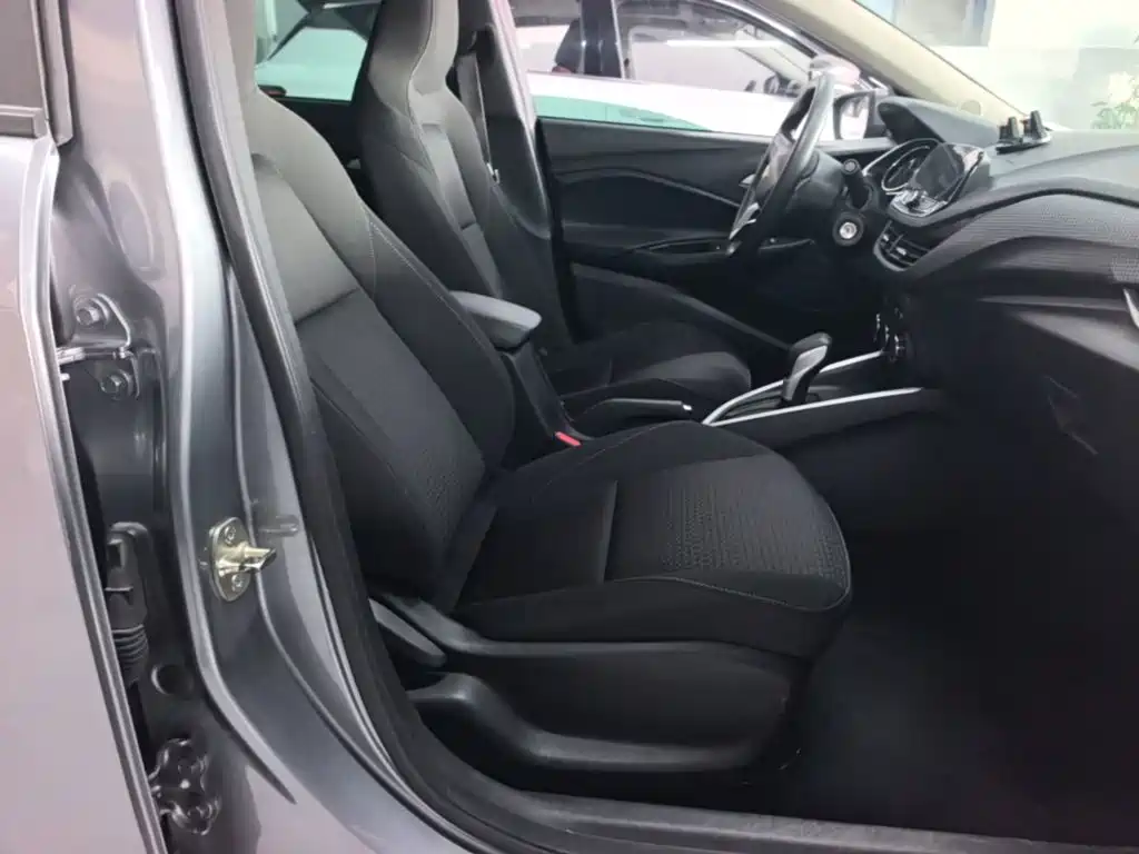 Chevrolet Cavalier — миниатюра 25