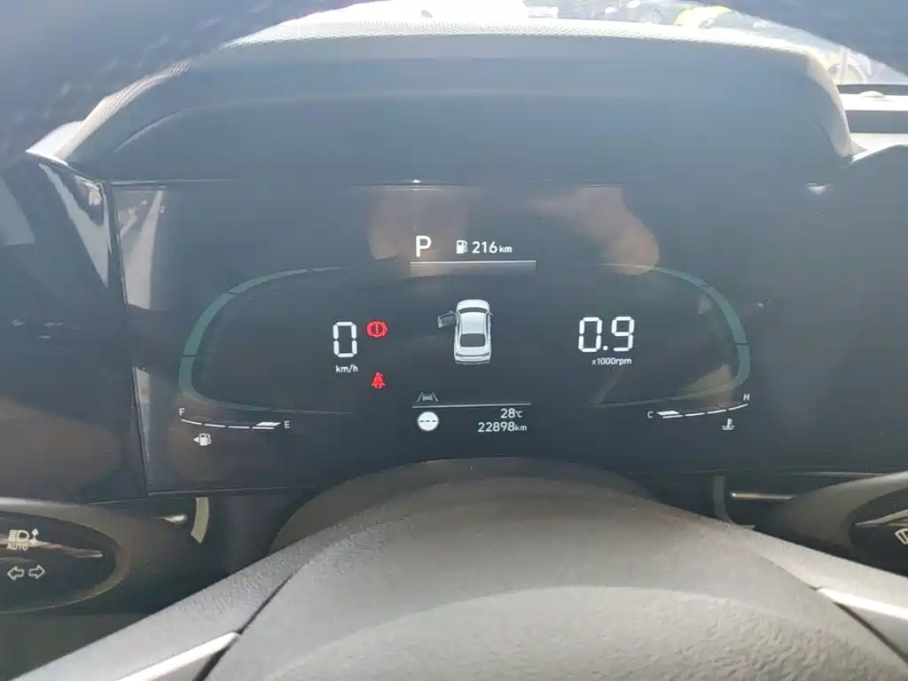 Hyundai Elantra — миниатюра 12