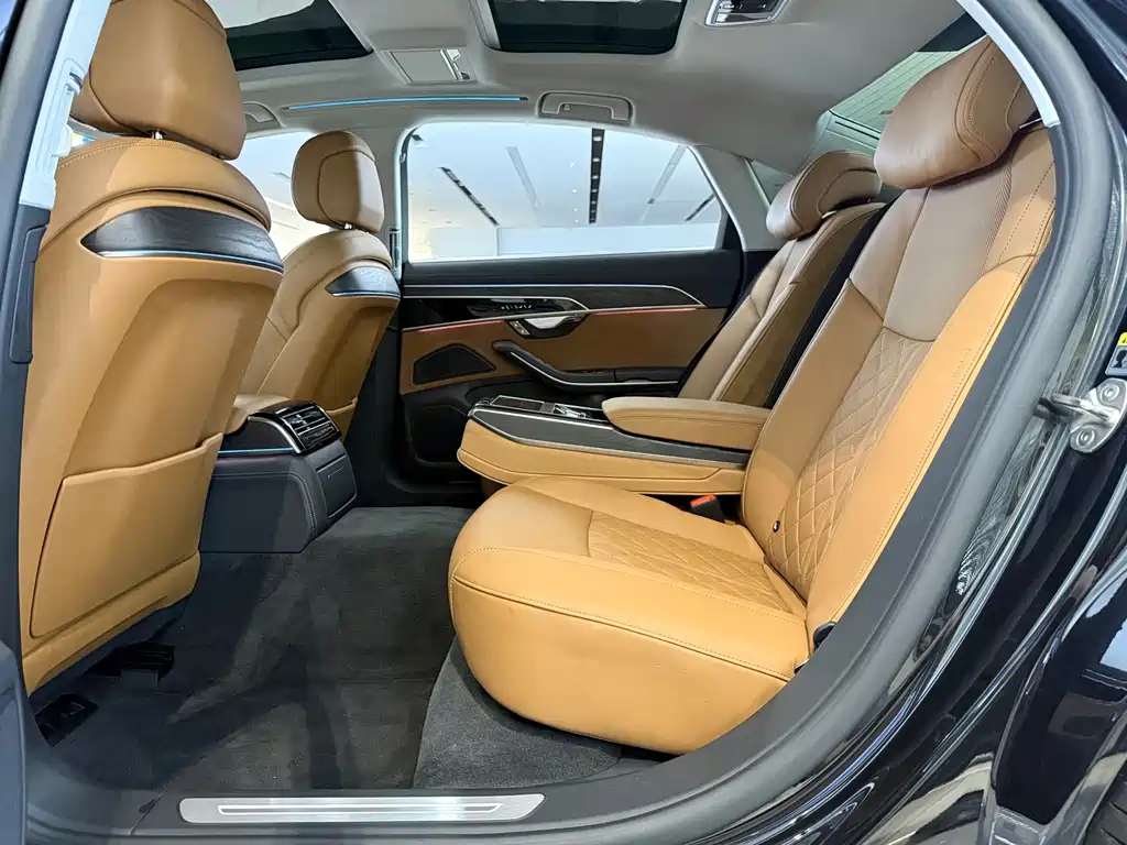 Audi A8 — миниатюра 12