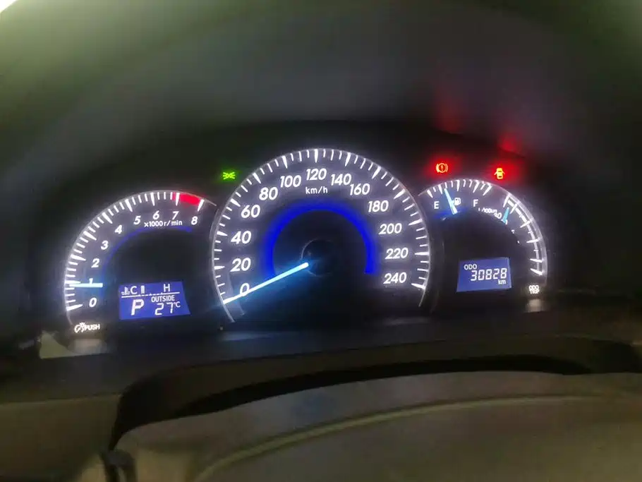 Toyota Camry — миниатюра 14