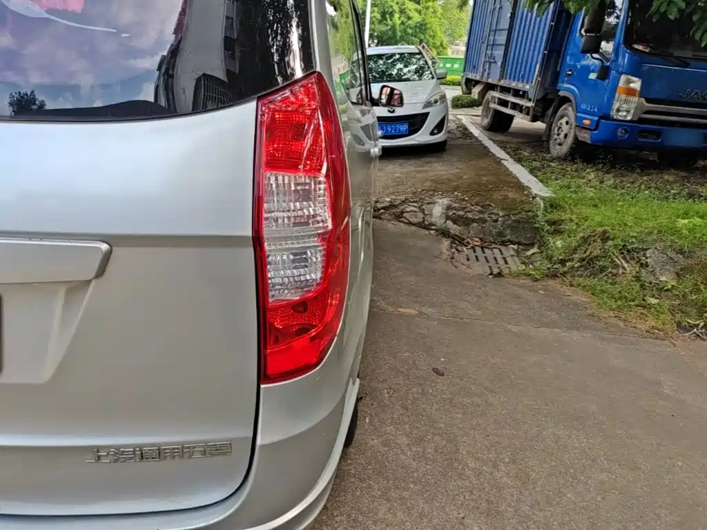 Wuling Hongguang — миниатюра 8