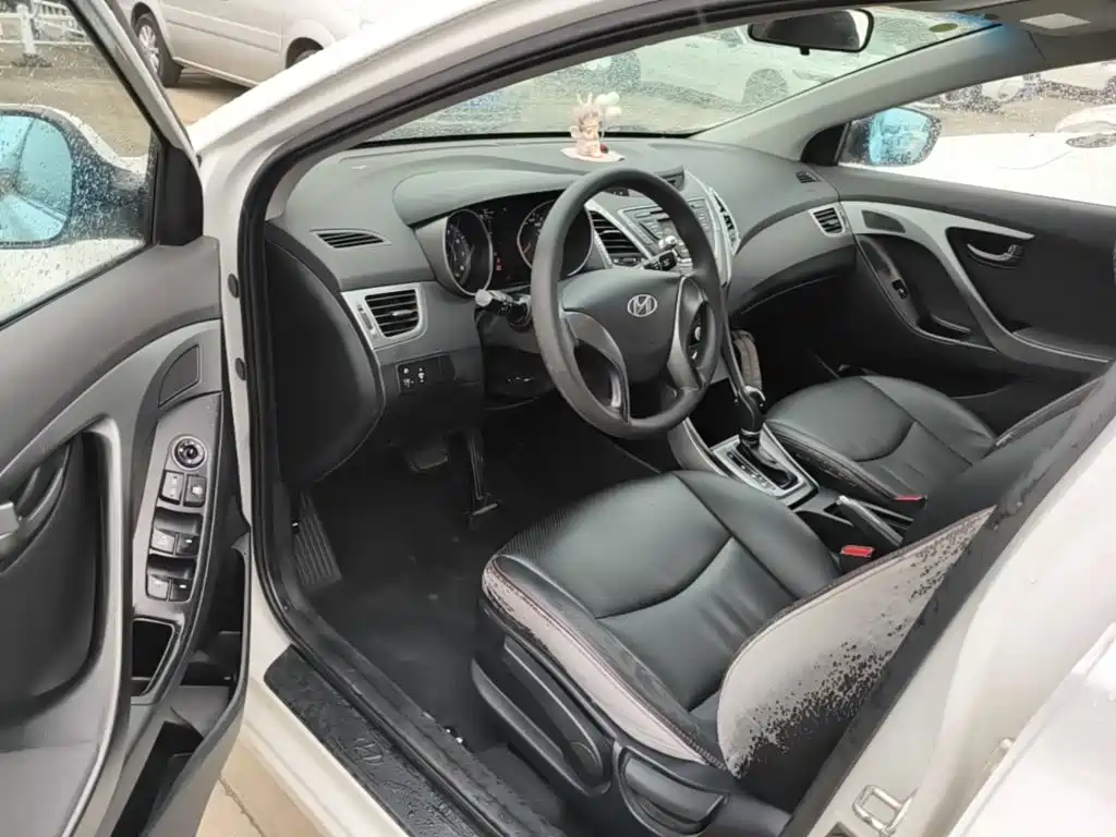 Hyundai Elantra Langdong — миниатюра 16