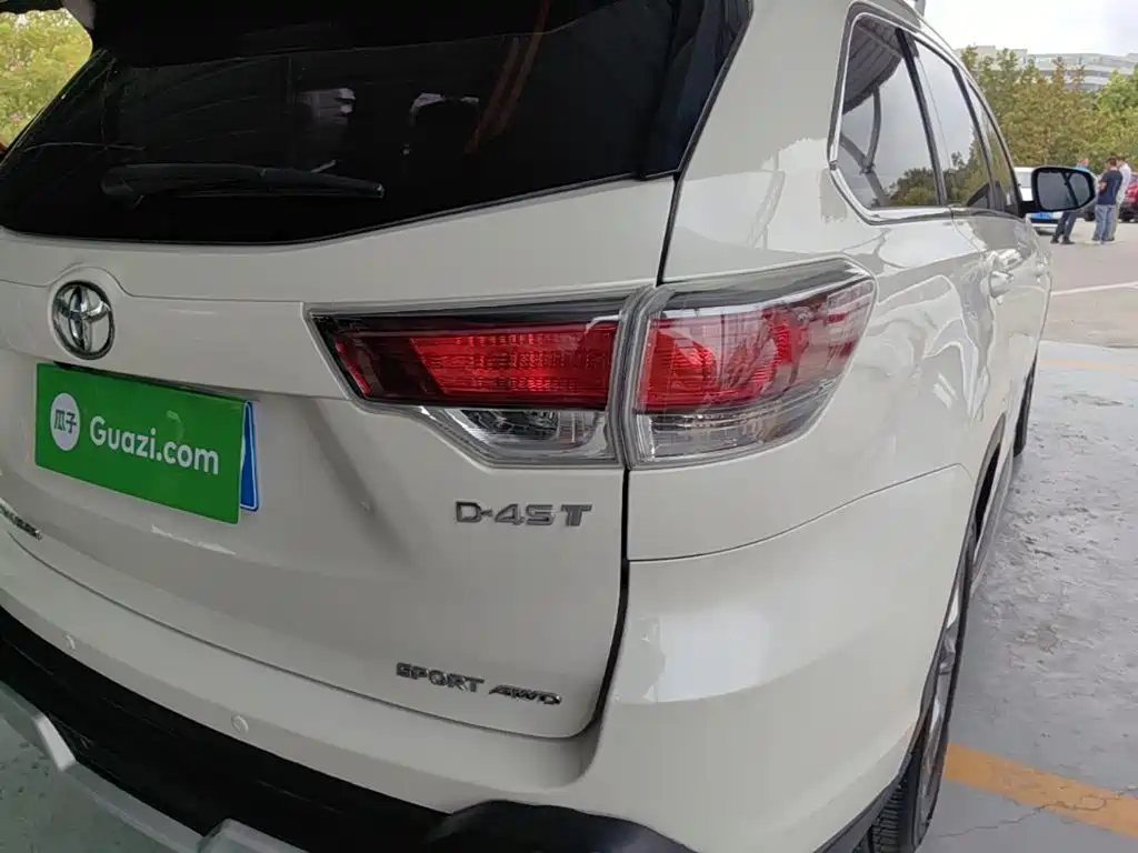 Toyota Highlander — миниатюра 8