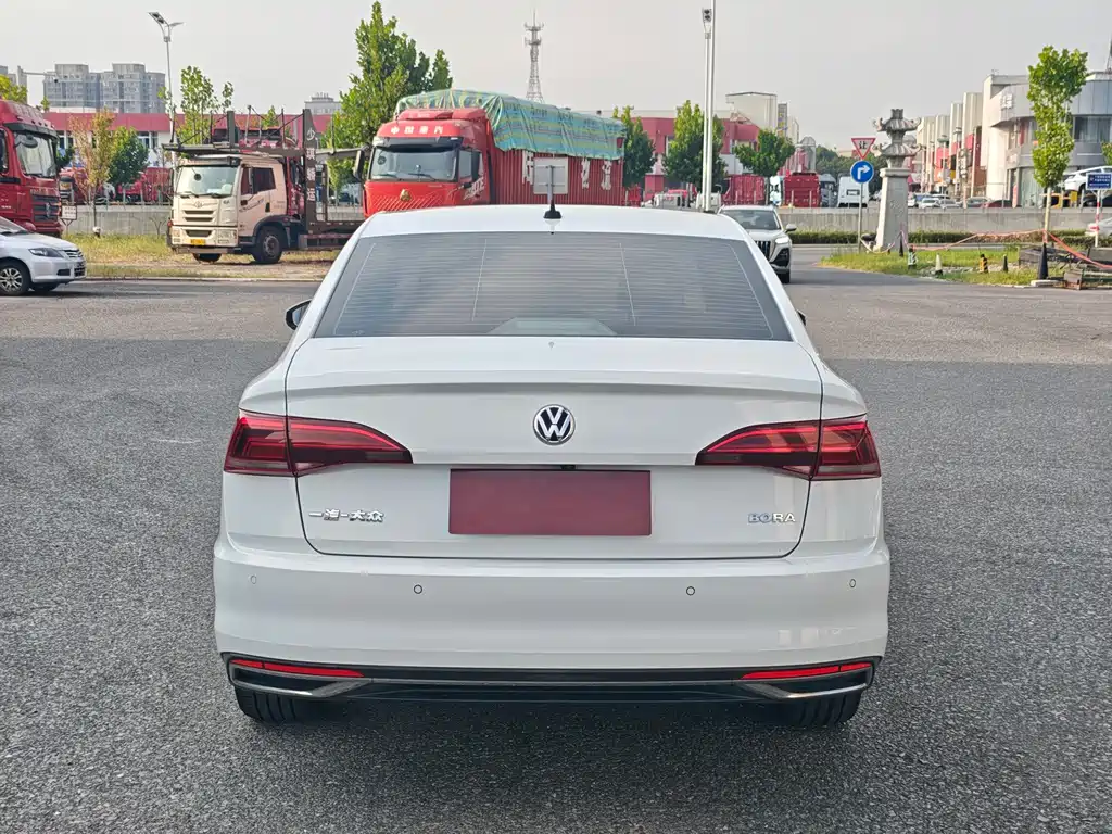 Volkswagen Bora — миниатюра 7