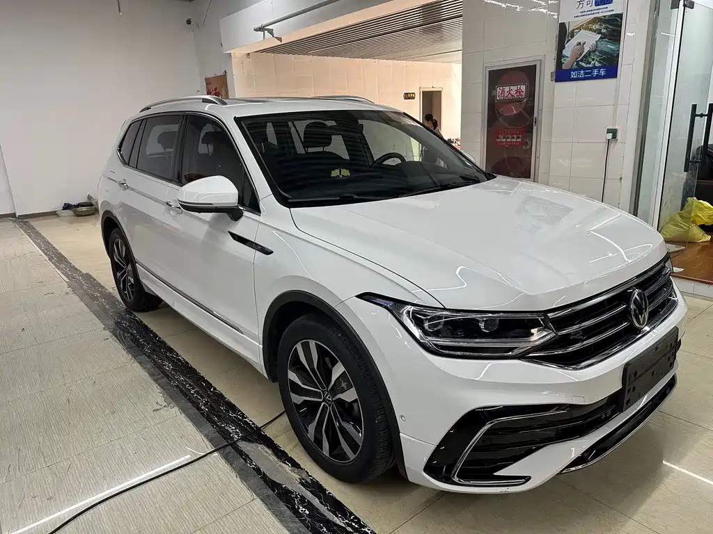 Volkswagen Tiguan L — миниатюра 4