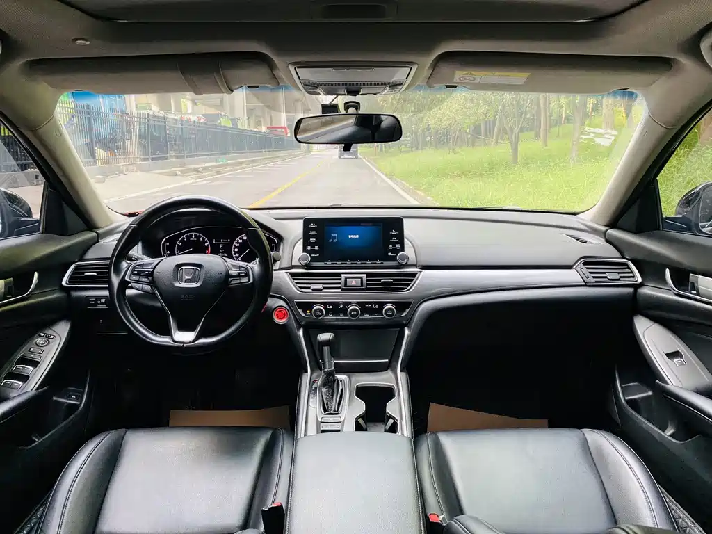 Honda Accord — миниатюра 5