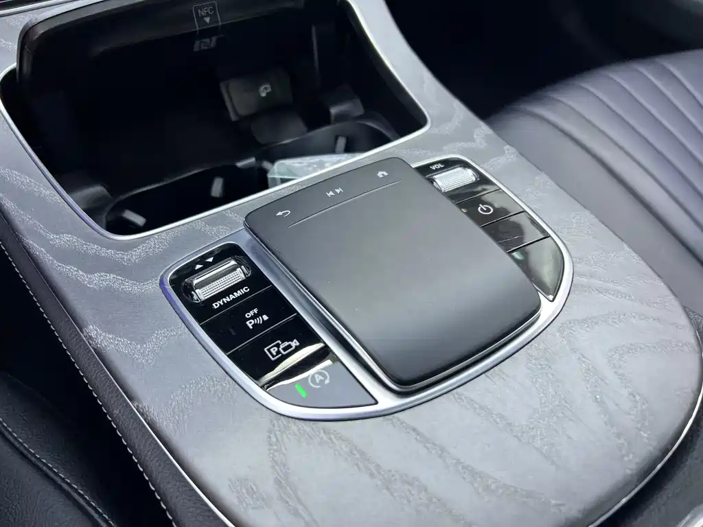 Mercedes-Benz CLS — миниатюра 16