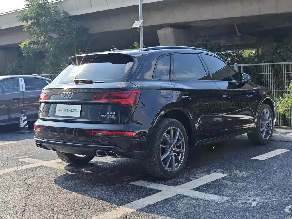 Audi Q5L 2024 40 TFSI Luxury