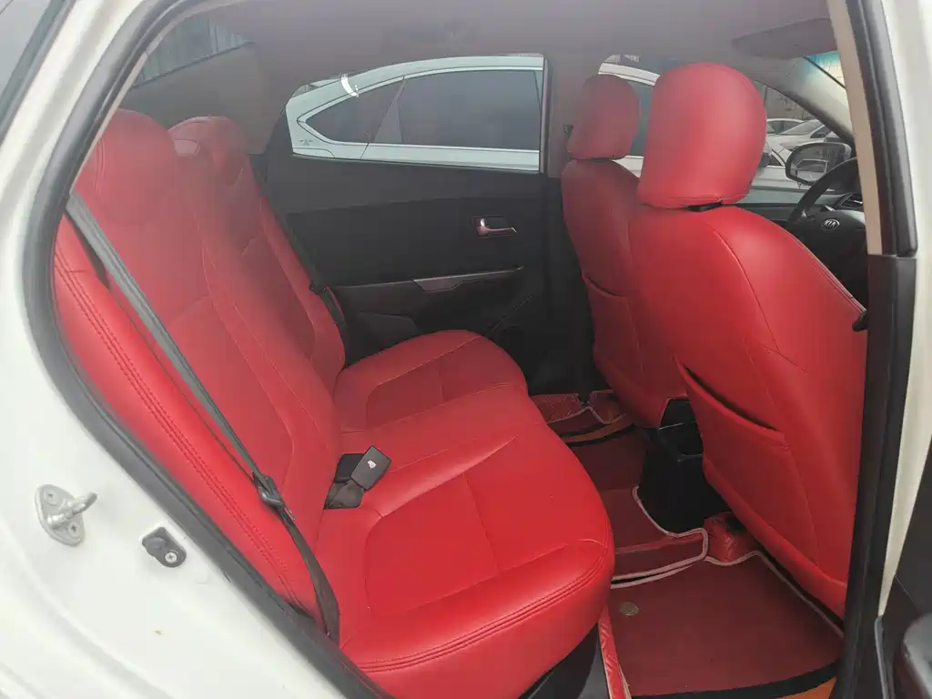 Kia K2 — миниатюра 6