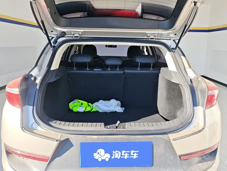 Geely Emgrand GS — миниатюра 4