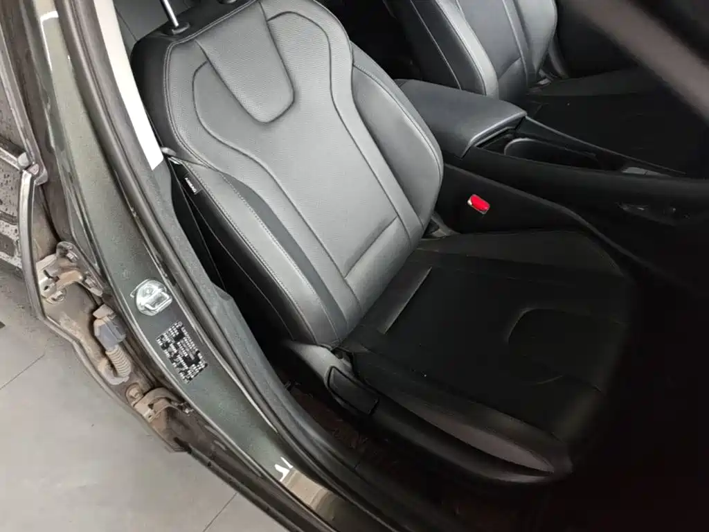 Hyundai Elantra — миниатюра 25
