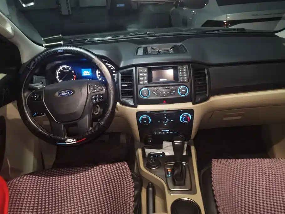 Ford Everest — миниатюра 12