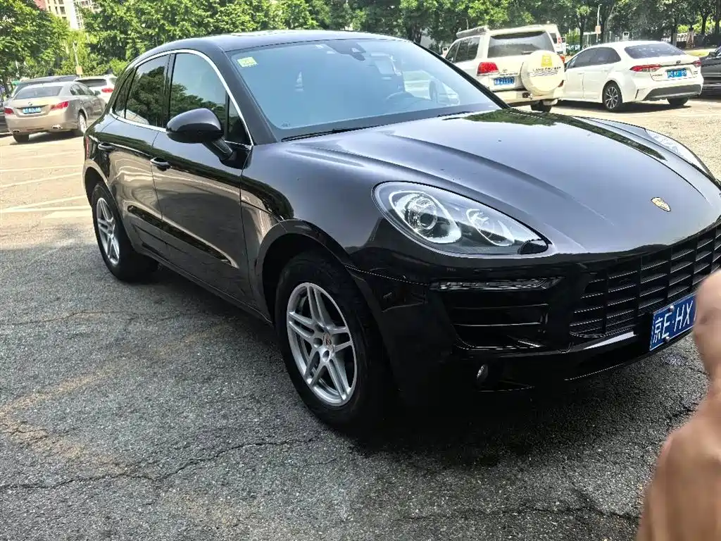 Купить Porsche Macan