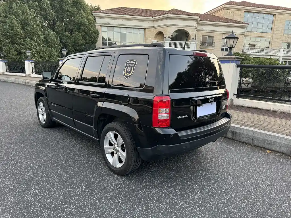 Jeep Patriot — миниатюра 8