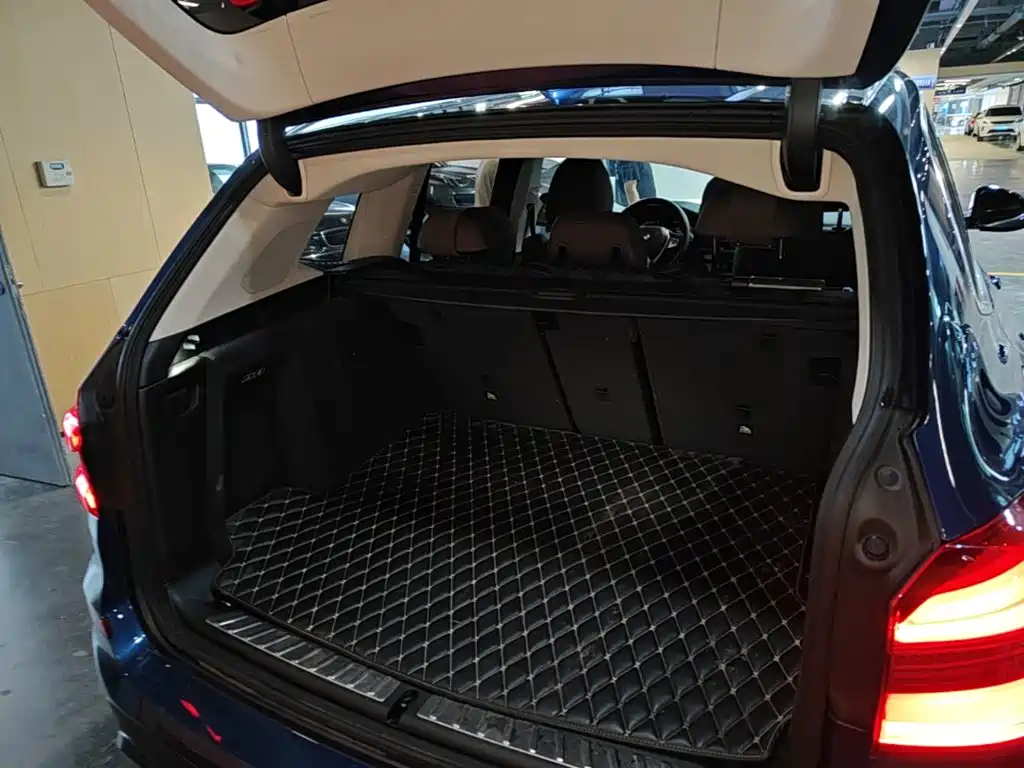 BMW X3 — миниатюра 19