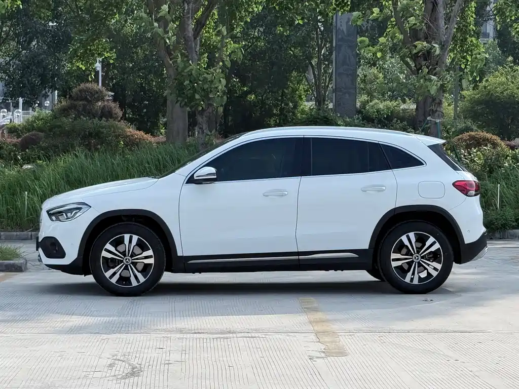 Mercedes-Benz GLA — миниатюра 7