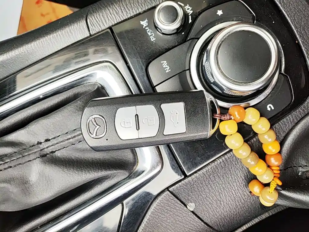Mazda 3 Axela — миниатюра 9