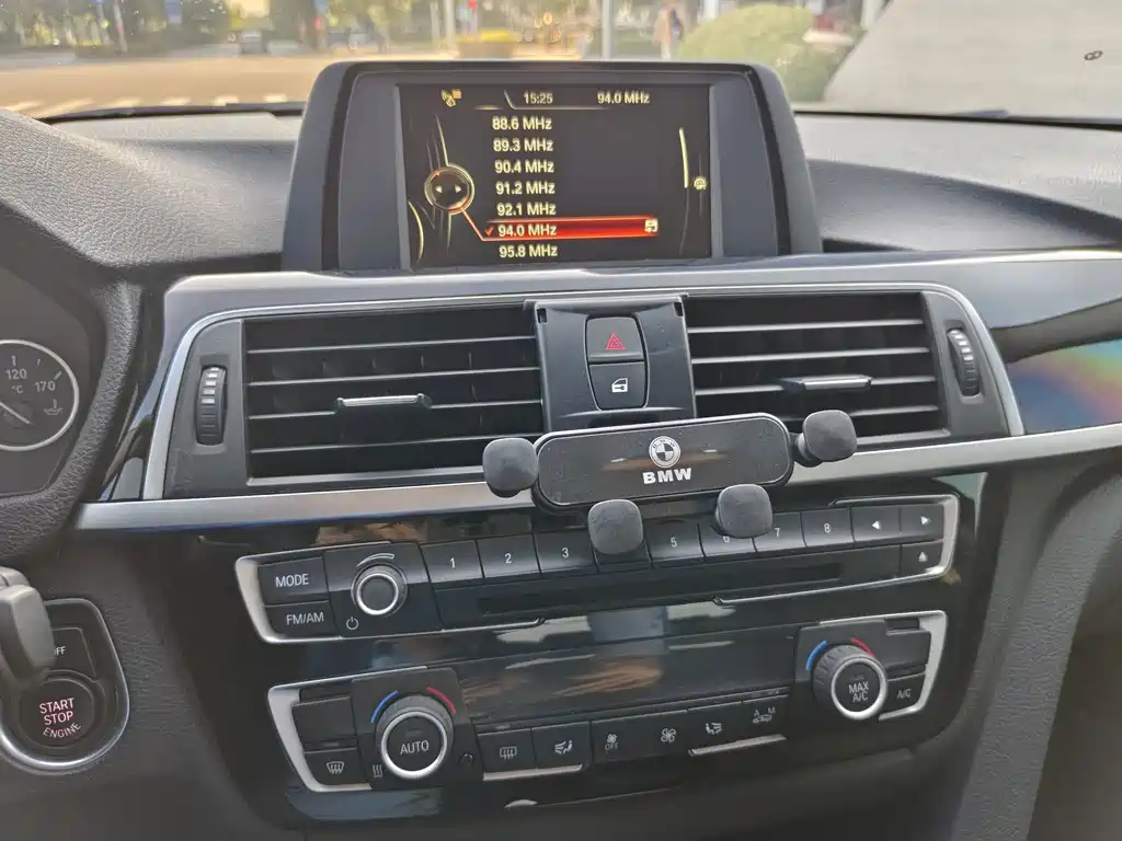 BMW 3 Series — миниатюра 15