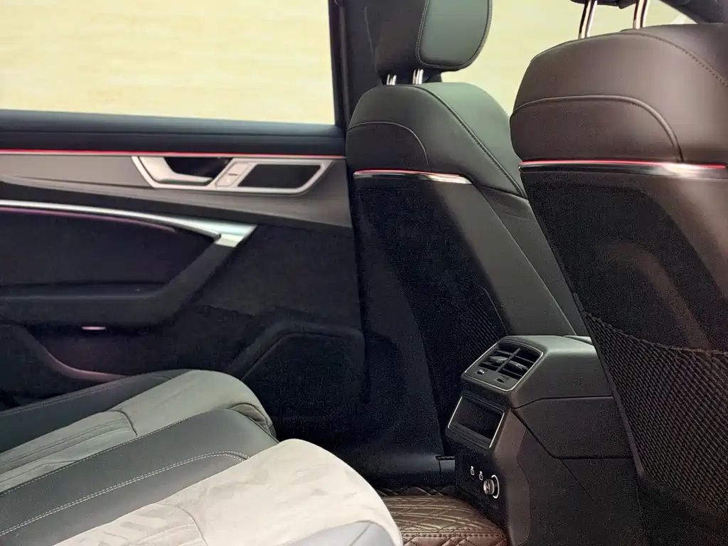 Audi A6L — миниатюра 7