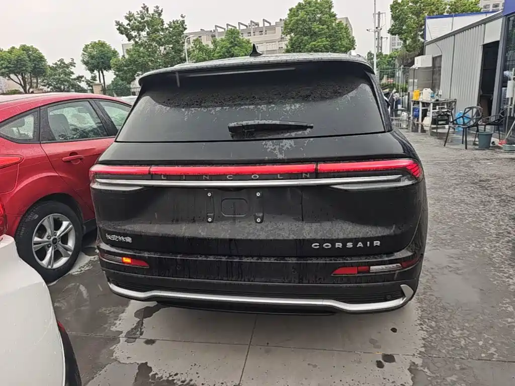 Lincoln Corsair — миниатюра 6