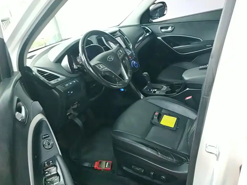 Hyundai Santa Fe — миниатюра 15