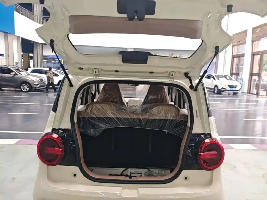 Wuling MINIEV — миниатюра 19