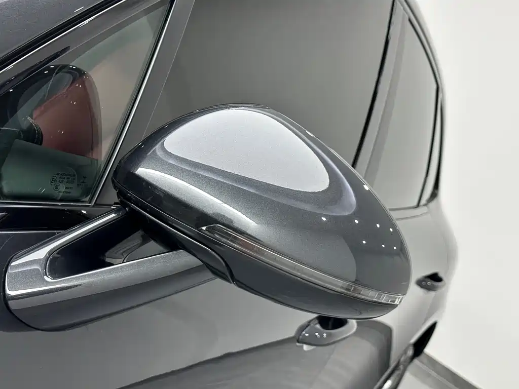 Porsche Macan — миниатюра 21