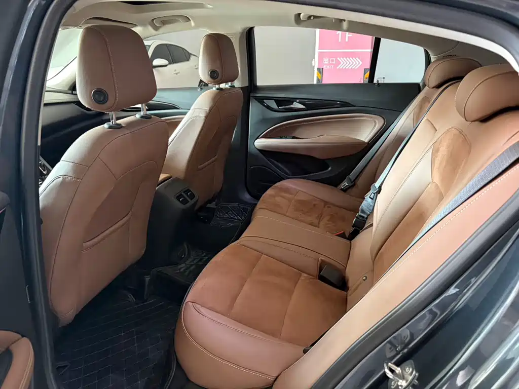 Buick Regal — миниатюра 9