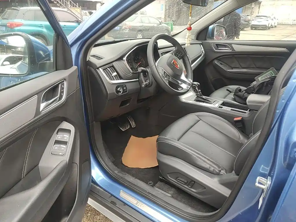 Roewe RX5 — миниатюра 16