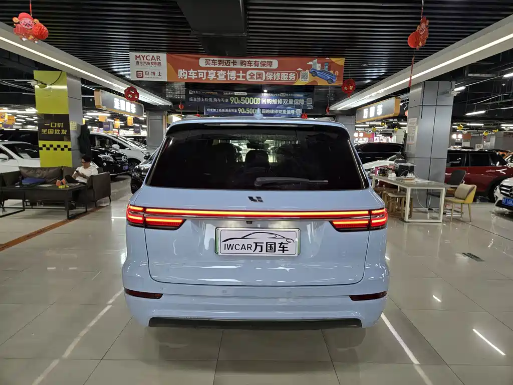 Li Auto Li ONE — миниатюра 8