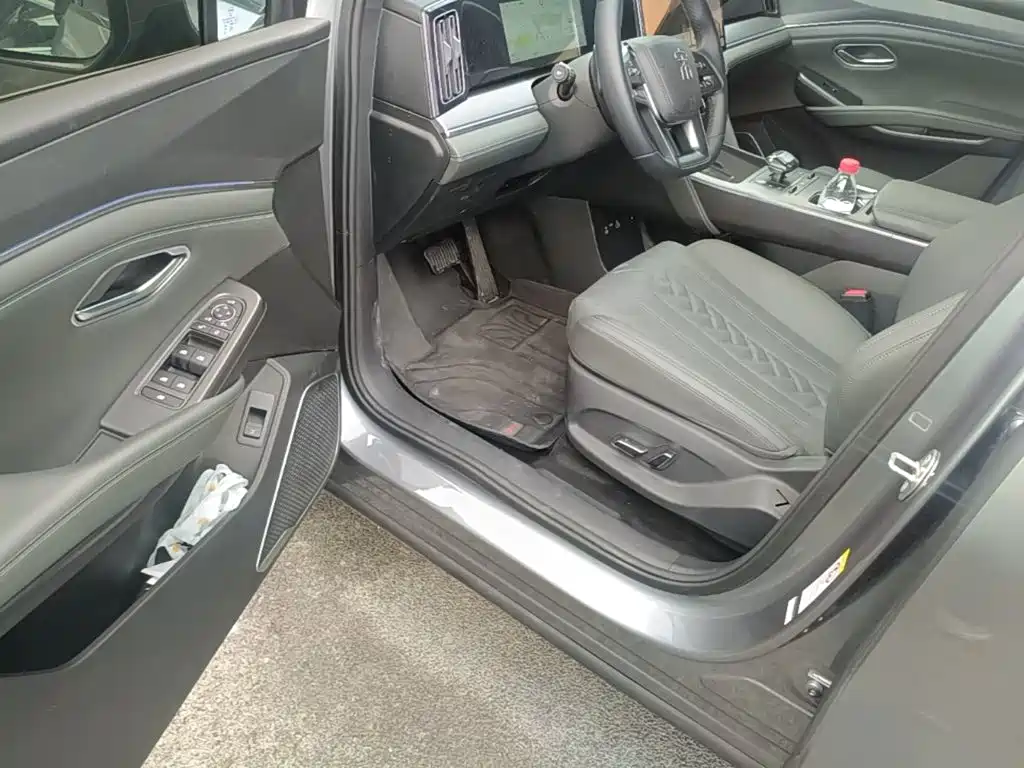 BYD L DM-i — миниатюра 16