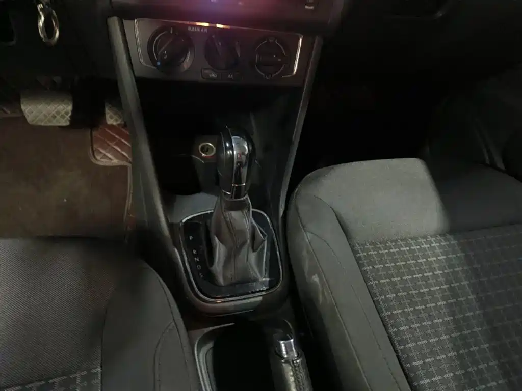 Volkswagen Polo — миниатюра 14