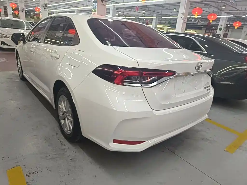 Toyota Corolla — миниатюра 5
