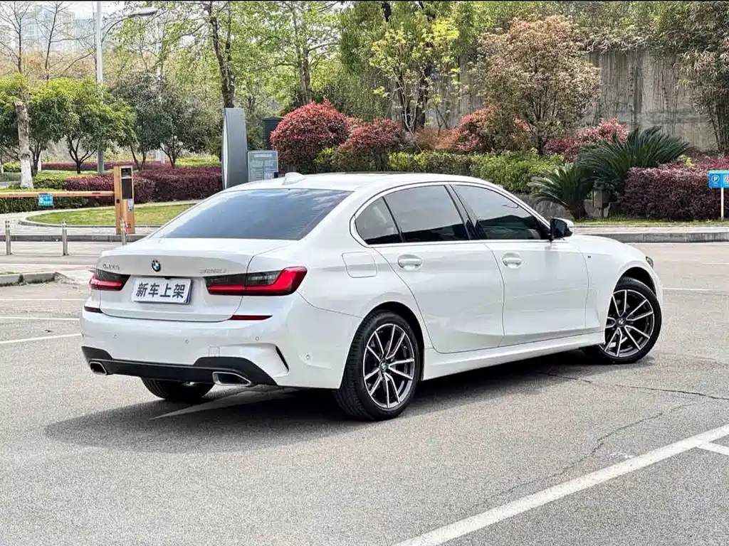 BMW 3 Series — миниатюра 9