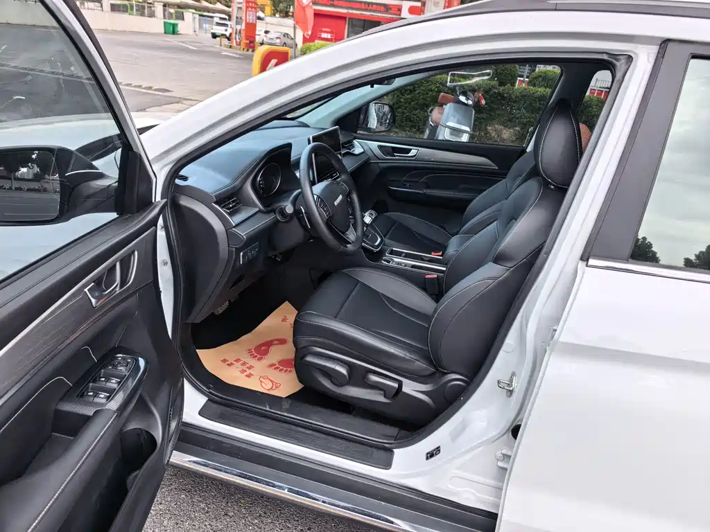 Haval M6 — миниатюра 6