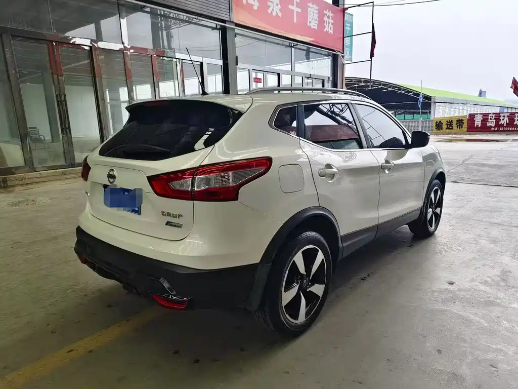 Nissan Qashqai — миниатюра 6