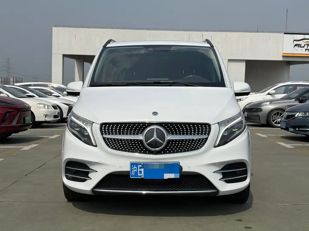 Mercedes-Benz V-Class — миниатюра 2